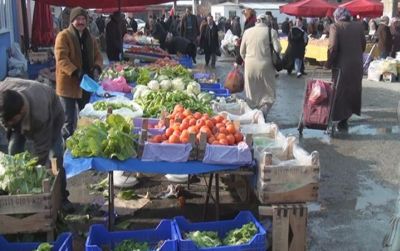Pazarcının Derdi Soğuk Hava Pazarcının Derdi Soğuk Hava