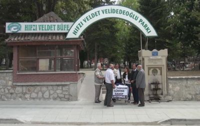 Hıfzı Veldet Velidedeoğlu Parkı İçin İmza Kampanyası Hıfzı Veldet Velidedeoğlu Parkı İçin İmza Kampanyası