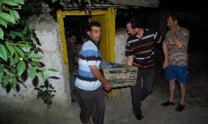 Yaşlı Kadının Sır İntiharı