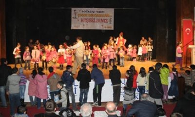 Boğaziçi Vakfı Çocukları Sevindirdi