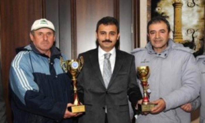 Şampiyonluk Kupaları, Başkan Külcü’ye