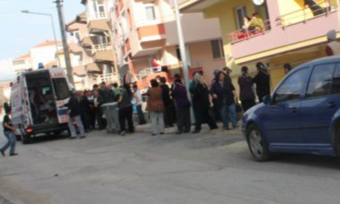 Yatak Odasında Mangal Yakıp İntihar Etti