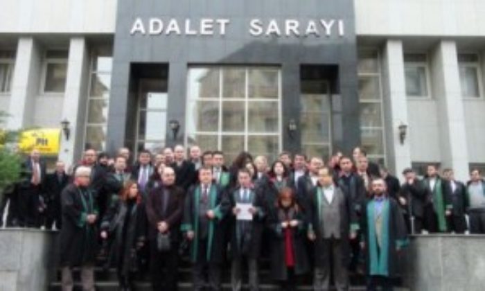 Avukatlar Silahlı Saldırıyı Kınadı