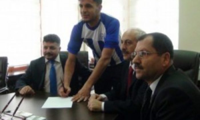 Belediyespor Stoper Aldı