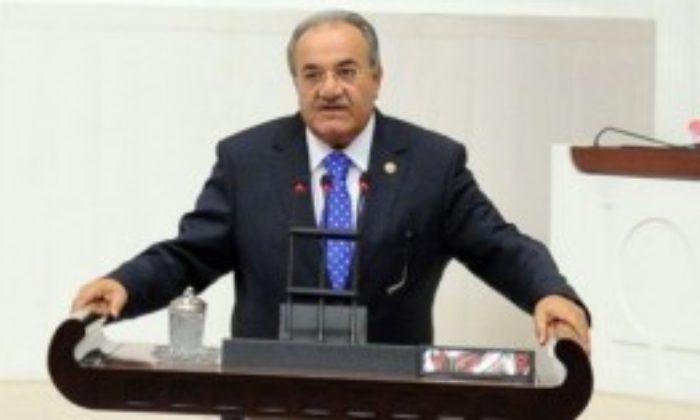 Uslu 1 Mart Tezkeresini Değerlendirdi