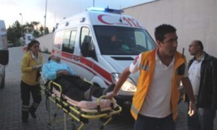 3 Kişi Akıma Kapılarak Yaralandı