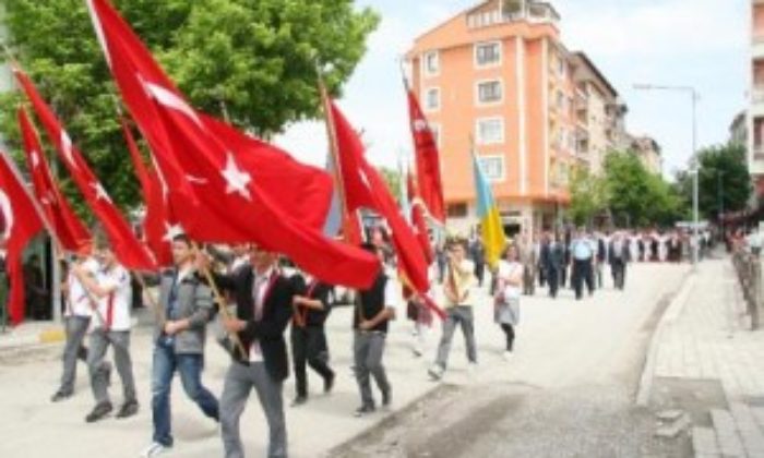 Sungurlu’da  “Atatürk’ü Anma Gençlik Yürüyüşü”