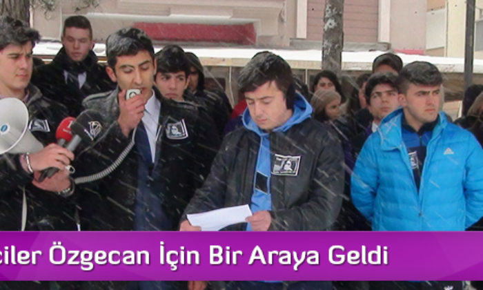 Öğrenciler Özgecan İçin Bir Araya Geldi