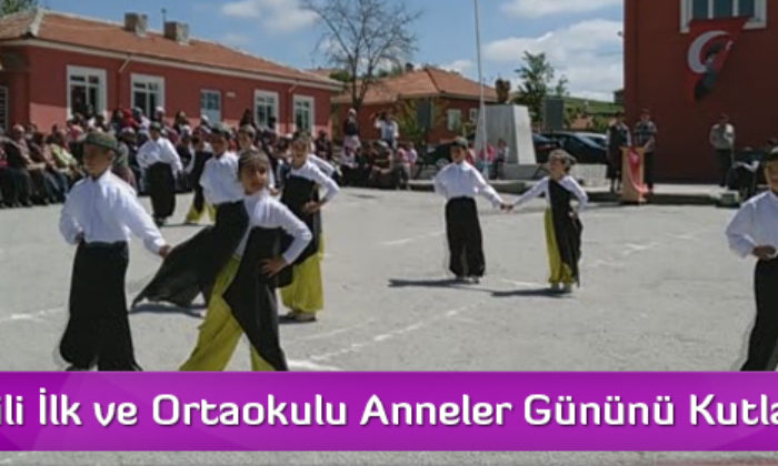 Arifegazili İlk ve Ortaokulu Anneler Gününü Kutladı