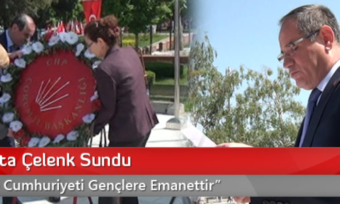 CHP Anıta Çelenk Sundu