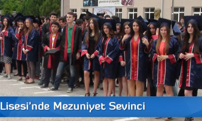 Atatürk Lisesi’nde Mezuniyet Sevinci