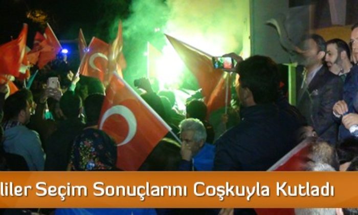 AK Partililer Seçim Sonuçlarını Coşkuyla Kutladı