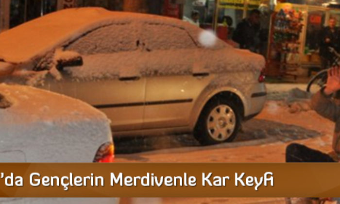 Sunguru’da Gençlerin Merdivenle Kar Keyfi