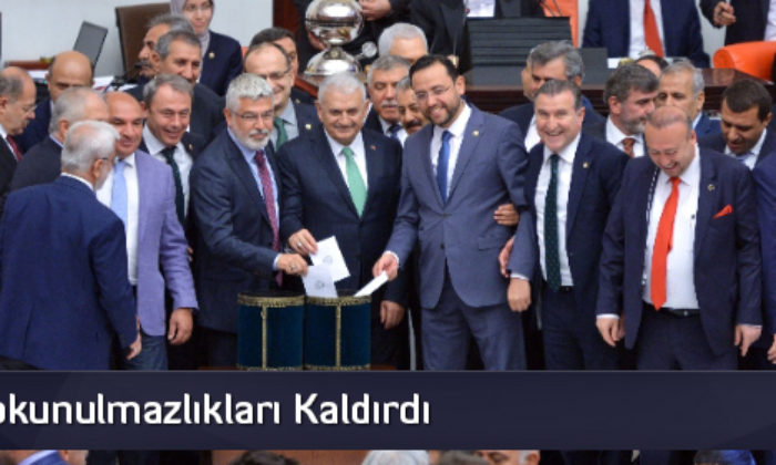 Meclis Dokunulmazlıkları Kaldırdı