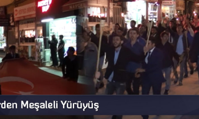 Ülkücülerden Meşaleli Yürüyüş