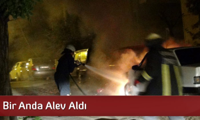 Otomobil Bir Anda Alev Aldı