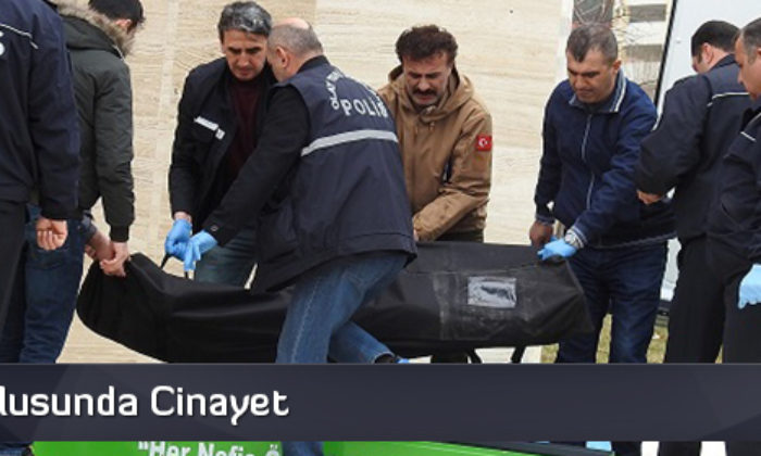 Cami Avlusunda Cinayet