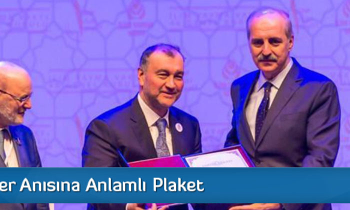 Sabri Ülker Anısına Anlamlı Plaket