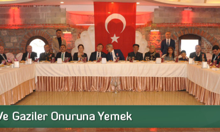 Şehitler Ve Gaziler Onuruna Yemek