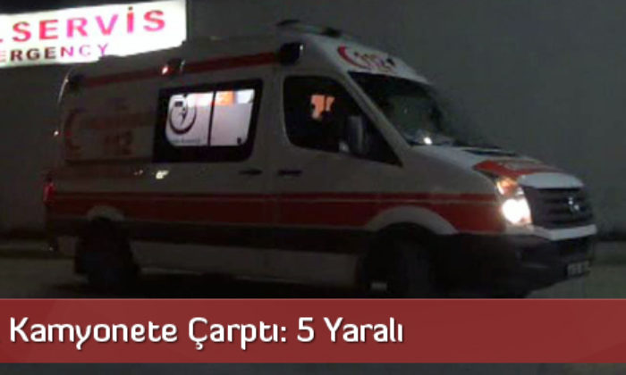 Otomobil Kamyonete Çarptı