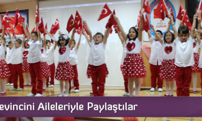 Okuma Sevincini Aileleriyle Paylaştılar