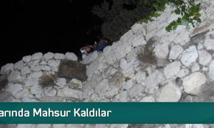 Kale Surlarında Mahsur Kaldılar
