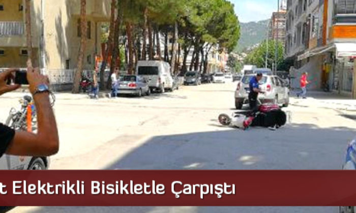 Kamyonet Elektrikli Bisikletle Çarpıştı