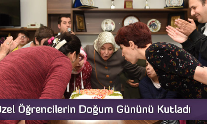 Özel Öğrencilerin Doğum Gününü Kutladı