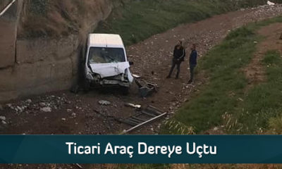 Ticari Araç Dereye Uçtu