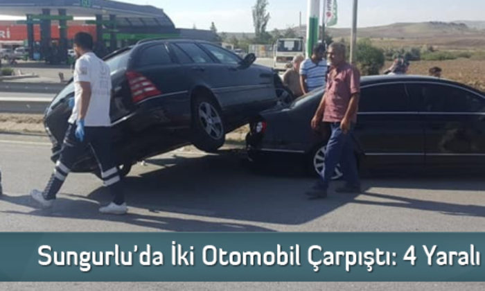 Sungurlu’da İki Otomobil Çarpıştı: 4 Yaralı
