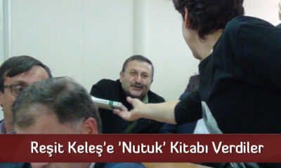 Reşit Keleş’e ‘Nutuk’ Kitabı Verdiler