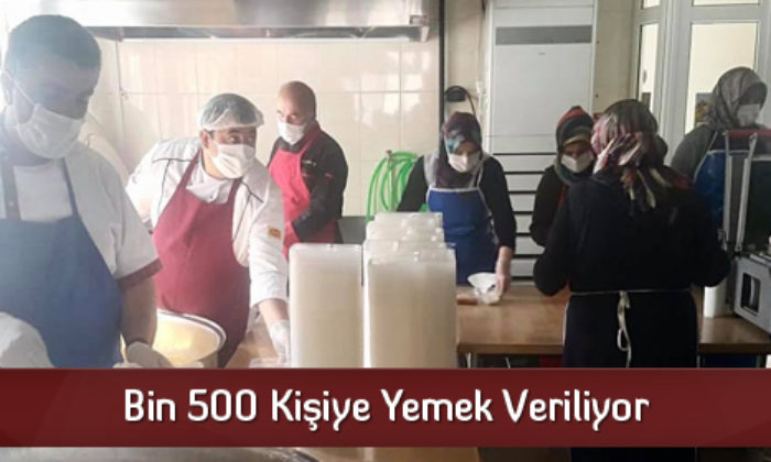Bin 500 Kişiye Yemek Veriliyor