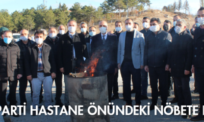 Dört Parti Hastane Önündeki Nöbete Katıldı