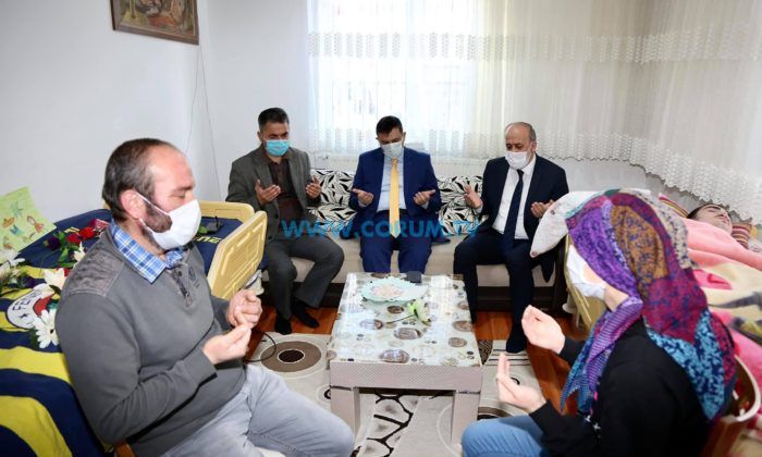 Vali, Öztürk Ailesinin Acısını Paylaştı