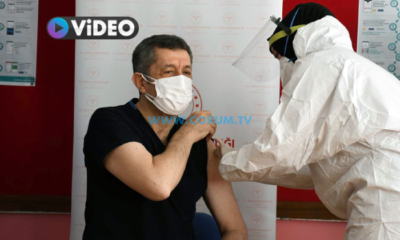 Bakan Selçuk, Çorum’da İlk Doz Koronavirüs Aşısını Oldu