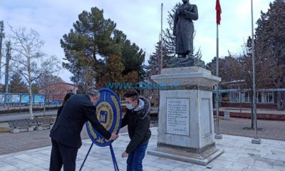 Muhasebecilerden Anıta Çelenk
