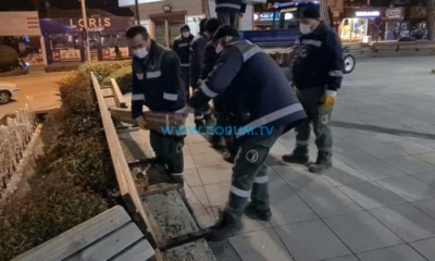 Hürriyet Parkı’ndaki Banklar Kaldırıldı