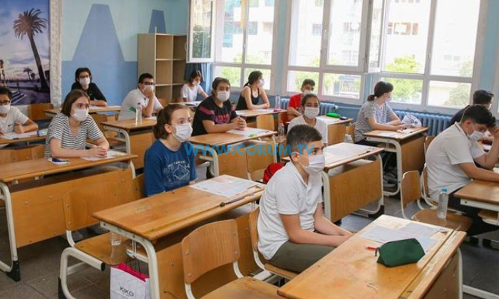 Üç Okulda Eğitime Covid-19 Engeli