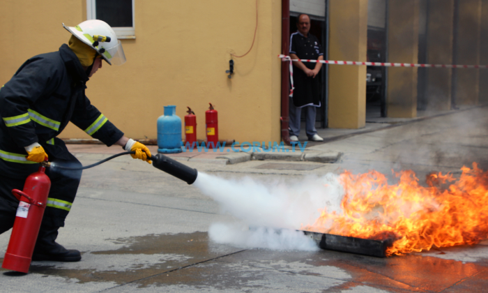 “Yangın Söndürme Cihazları Yetkili Firmalarca Doldurulmalı”