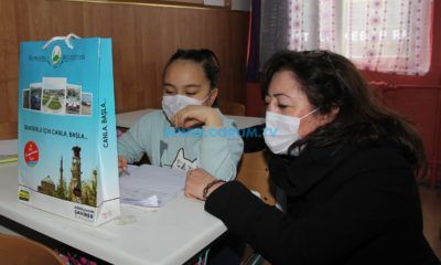 Başkan Şahiner’den Minik Öğrencilere Hediye Okuma Seti