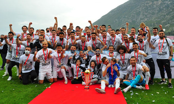 Şampiyon Sezonu Namağlup Tamamladı