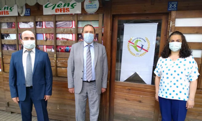 Bayrak, Çölyak Derneği ile Yakından İlgileniyor