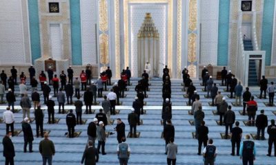 Bayram Namazı Camilerde Kılınacak