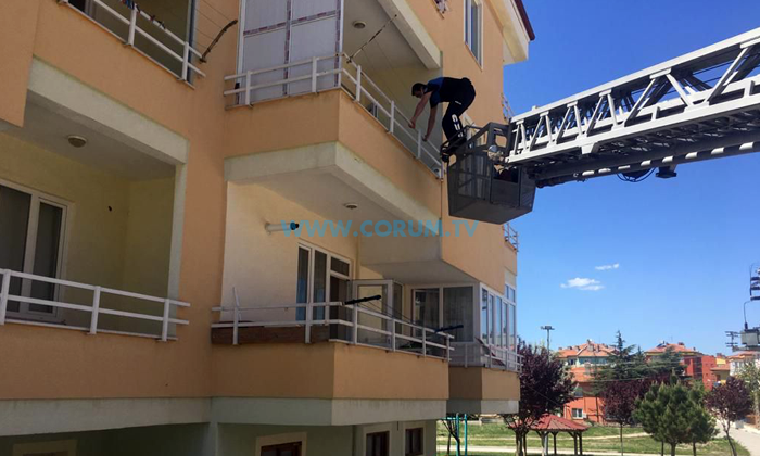 Kilitli Kalan Yaşlı Vatandaşa Yardım