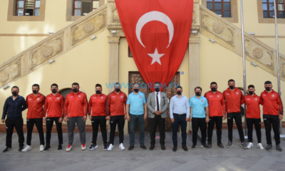 Şampiyonlar Kumluca Yolunda
