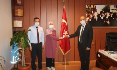 Ödülünü TDV’ye Bağışladı