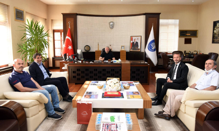 Barodan Belediyeye Teşekkür Ziyareti