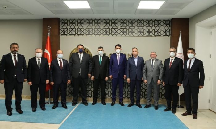 Çorumlu Heyetten Bakana Ziyaret