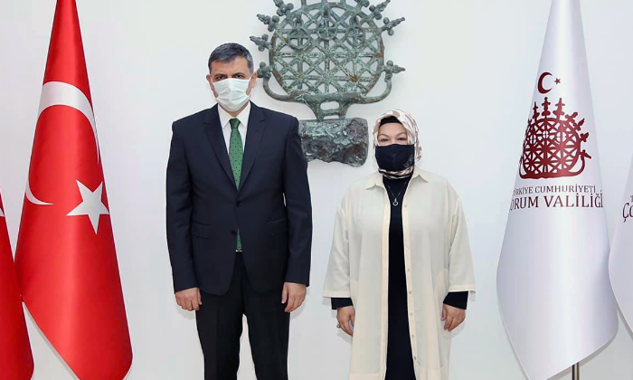 Çorumlu Başkan Valiyi Ziyaret Etti