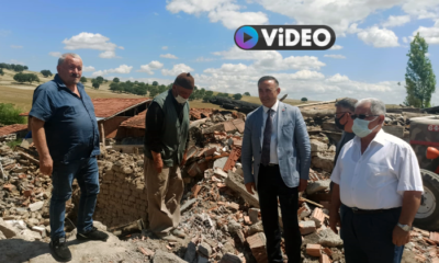 Evi Yandı, Ahırda Kalıyor